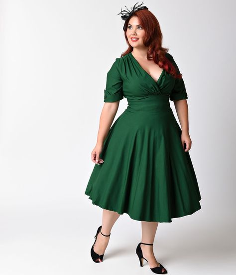 Unique Vintage Plus Size 1950s Style Emerald Green Delores Swing Dress - Plus Size - Dresses - Clothing | Unique Vintage Green Plus Size Dresses, Plus Size Vintage Dresses, Eva Marie, Gaun Fashion, Vintage Plus Size, Dresses Plus Size, Plus Size Vintage, Rockabilly Fashion, Vintage Inspired Dresses