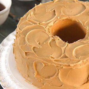 Caramel-Frosted Pound Cake Recipe | Southern Living Frosted Pound Cake, Caramel Pound Cake Recipe, Caramel Pound Cake, Southern Caramel Cake, Caramel Cake Recipe, Southern Cake, Salted Caramel Cake, Caramel Icing, Cream Cheese Pound Cake