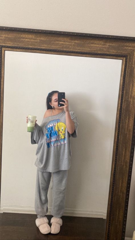 Madi Flippowitz Outfits, Madi Filipowicz, At Home Outfits, Lazy Day Outfits, Sturniolo Triplets, Cute Comfy Outfits, Cute Fits, Comfy Fits, New Wardrobe