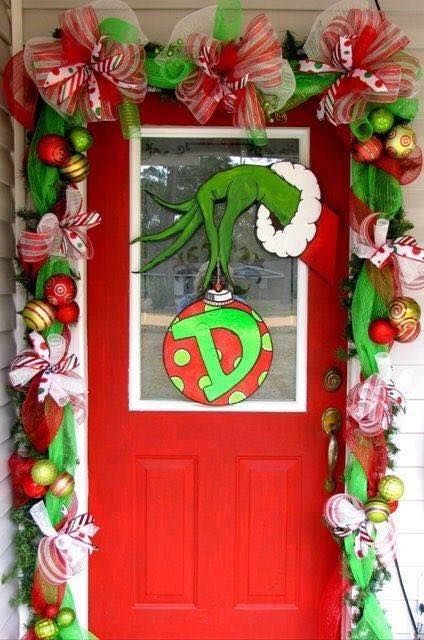 Grinch door Grinch Diy, Green And Red Christmas, Room Parent, Grinch Decorations, Pinterest Christmas, Grinch Christmas Party, Whoville Christmas, Grinch Christmas Tree, Christmas Door Decoration