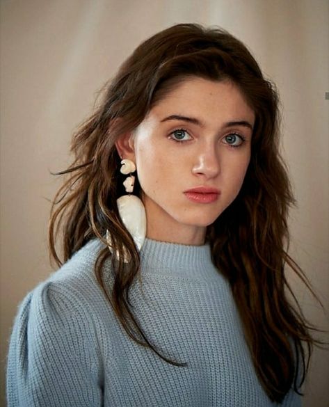 Natalia Dyer, Blue Eyes, Brown Hair, A Woman, Hair, Blue, White