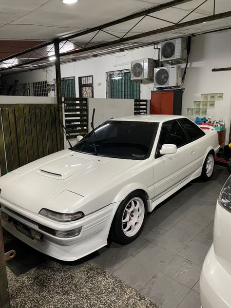 Ae92 Trueno, Toyota Ae92, 90s Toyota, Toyota Trueno, Pimped Out Cars, Street Racing Cars, Classy Cars, Tuner Cars, Pretty Cars