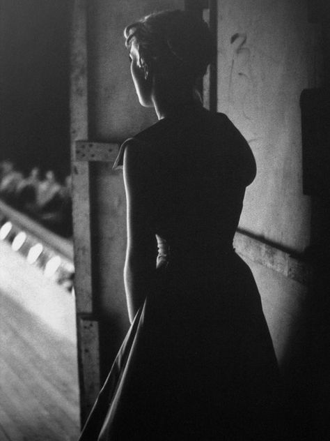 Playhouse Theater Pittsburgh ca. 1955, W. Eugene Smith Cindy Sherman, W Eugene Smith, Eugene Smith, Theatre Photography, Carnegie Museum Of Art, Magnum Photos, Great Photographers, Jolie Photo, Photojournalism