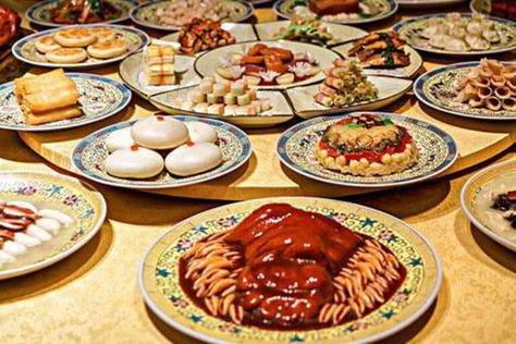 Chinese Imperial Cuisine Chinese Cuisine Aesthetic, Beijing Food, Banquet Food, Chinese Banquet, Halal Snacks, Food Authentic, Chinese Dinner, Food And Snacks, Chinese Kitchen