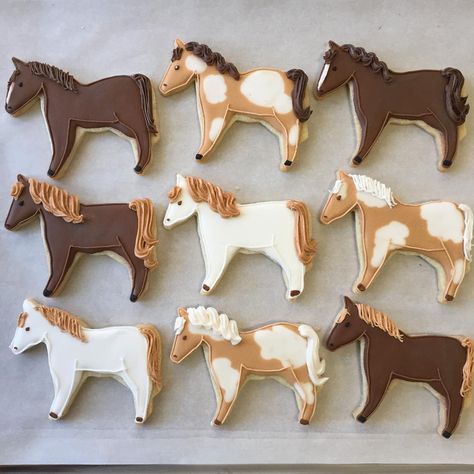 Mariko@Short Street Sweets on Instagram: “Hold your horses! At least long enough to have a cookie. Thank you so much, @beshkasf and @gvuk1 Happy 7th Birthday, Ellis!!❤️ #giddyup…” Horse Biscuits, Horse Birthday Cookies, Horse Cookies Decorated, Horse Royal Icing Cookies, Horse Theme Cookies Decorated, Spirit Cookies Horse, Horse Sugar Cookies, Horse Birthday Cookies Decorated, Horse Cookie Cake Ideas