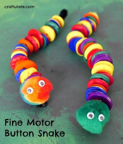 Fine Motor Button Snake - a cute activity for kids that works on fine motor skills Kids Art And Craft Ideas, Adam And Eve Craft, Button Snake, Kids Art And Craft, Snake Crafts, Children Crafts, Fine Motor Activities For Kids, Art And Craft Ideas