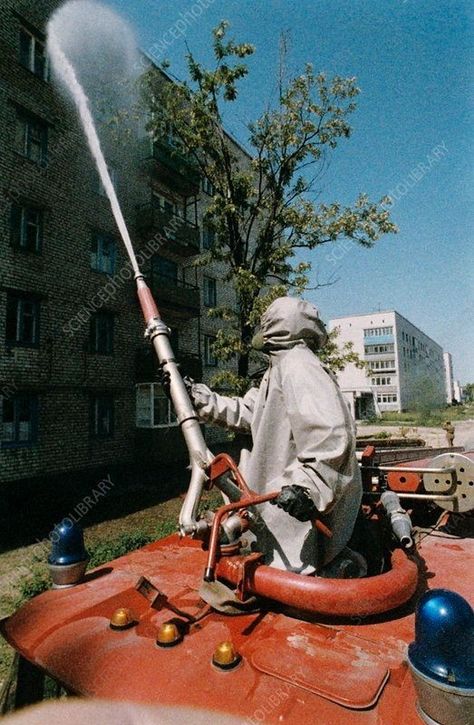 Chernobyl Radiation, Chernobyl Liquidators, Chernobyl 1986, Chernobyl Disaster, Nuclear Power Station, Western Photography, Nuclear Disasters, Science Photos, Nuclear Power