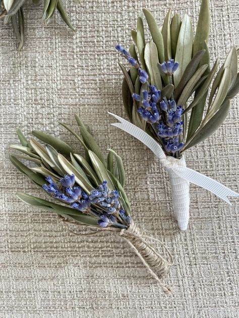 Dried Olive Leaf Boutonnière for Groom and Groomsmen Boho - Etsy Cyprus Olive Leaf Wedding Decor, Olive Wedding Decor, Olive Leaf Bouquet, Tuscan Wedding Flowers, Olive Decoration, Olive Branches Wedding, Boho Wedding Boutonniere, Olive Leaf Wedding, Farm Style Wedding