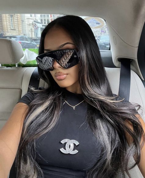 Black Hair With Platinum Highlights, Emma Hallberg, Blonde Streaks, Black Hair With Highlights, Black And Blonde, Baddie Hairstyles, Hair Inspo Color, Hair Photo, Hair Color For Black Hair