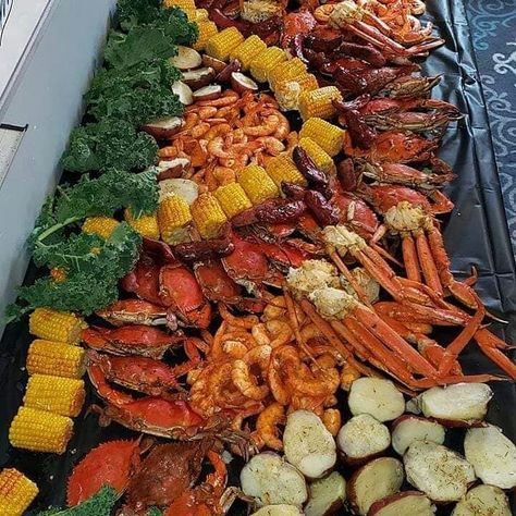 It's A Chef Steele Seafood And SoulFood Buffet Seafood Table Setting Party Ideas, Seafood Buffet Display, Seafood Station Wedding, Seafood Tray Ideas, Seafood Boil Presentation, Wedding Food Seafood, Seafood Dinners For A Crowd, Seafood Bar Wedding, Elegant Seafood Dinner Party