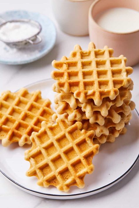 Liege Waffles Recipe, French Cakes, Liege Waffles, Cookies Shortbread, Liege Waffle, Belgium Waffles, Waffle Ingredients, How To Make Waffles, Waffles Easy