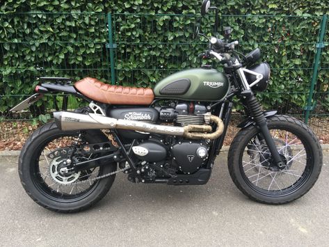 Scrambler - Post your Scrambler pics here | Page 12 | The Triumph Forum Triumph Scrambler Custom, Sportster Cafe Racer, Triumph Street Scrambler, Street Scrambler, Custom Paint Motorcycle, Auto Vintage, Biking Diy, Custom Motorcycle Helmets, Bike Pictures