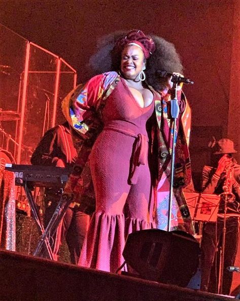 Jill Scott Jill Scott Style, Jill Scott Aesthetic, Stacy Dash, Jill Scott, Plus Size Baddie Outfits, Neo Soul, Female Rappers, African American Women, Female Singers