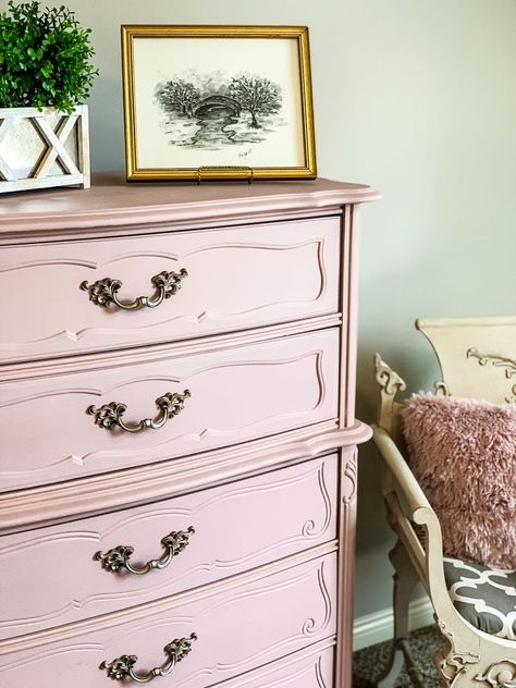 How to Best Paint Furniture with Milk Paint Pink Painted Dresser, Pink Painted Furniture, Milk Paint Furniture, Shabby Chic Furniture Diy, Distressed Furniture Painting, How To Paint Furniture, Armoire Makeover, French Style Bedroom, Vintage Bedroom Furniture