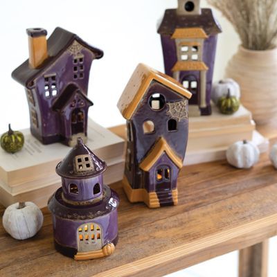 Halloween Ceramics Ideas, Halloween Houses, Ceramic Halloween, Spooky Decorations, Creepy Crawlers, Casa Halloween, Halloween Clay, Farmhouse Halloween, Clay Houses