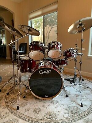 Cool Drum Set Aesthetic, Drumset Aesthetic, Drum Kit Aesthetic, Drum Set Aesthetic, Cool Drum Set, Drummer Aesthetics, Cool Drums, Drums Aesthetic, Drum Set Music