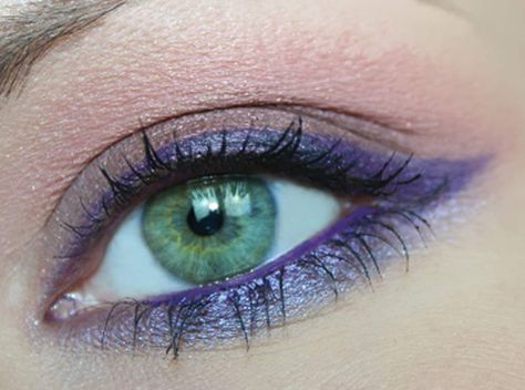 Purple Eye Pencil, Vegan Makeup Brands, Eye Pencil Makeup, Purple Eyeliner, Pencil Liner, Mineral Pigments, Sensitive Eyes, Eye Pencil, Dramatic Look