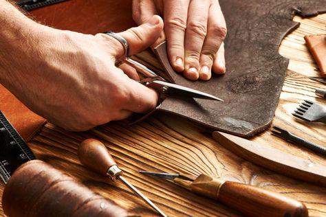 Leather Crafting, Leather Workshop, Leather Repair, Faux Leather Fabric, Handcrafted Leather, Nice Leather, Craft Tools, Leather Tooling, Creative Crafts