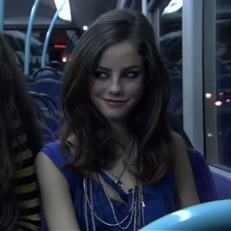 Kaya Scodelario Skins, Elizabeth Stonem, Skins Characters, Crystal Castles, Effy Stonem, Tv Romance, Skins Uk, Skin Photo, Kaya Scodelario