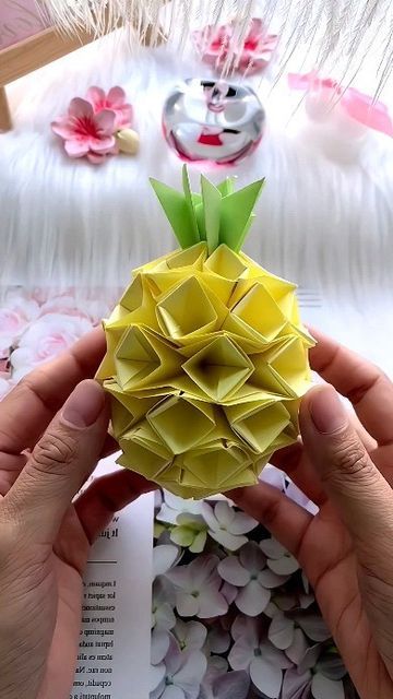 paper crafts creator on Instagram: "This pineapple is too decompressing to pinch, let’s fold and decompress the small pineapple together #easytolearn #origami #tutorial #handmade #parentchild #handwork #handmade #diy #origami #pineapple paper craft" Origami Pineapple, Paper Pineapple, Diy Origami, Origami Tutorial, Beach Girl, Paper Craft, Kids And Parenting, Origami, Pineapple