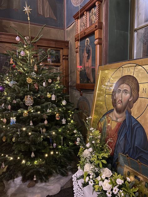 Orthodox Christmas Aesthetic, Christian Tree Decorations, Catholic Christmas Aesthetic, Christmas Aesthetic Christian, Christmas Christian Aesthetic, Greek Orthodox Christmas, Orthodox Christianity Aesthetic, Orthodox Christmas, Catholic Christmas