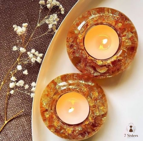 Round Candle holder..❣️ You can give Bulk and also single order...✌️🍂 Book Your ORDER Soon..🥳🥳 @7_sisters_00 👉Dm for order🙌 Hurry up guy's 🤗🏃 👉Made by : @7_sisters_00 👉Contact us : 7874517266 7859847810 Resin T Light Holder, Resin Diya Holders, Diwali Resin Gifts, Resin Tea Light Holder, Resin Diyas, Diya Holder, Resin Candle Holder, Resin Candle, Handmade Candle Holders