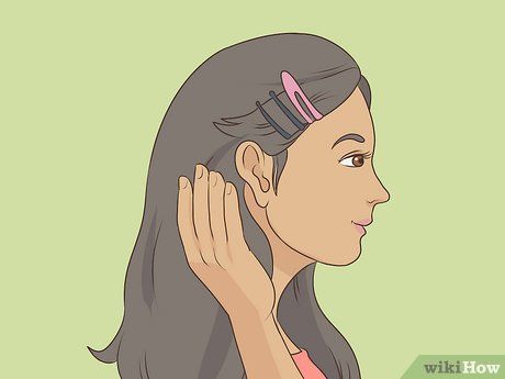 How To Make Your Bangs Grow Faster, How To Make Bangs Grow Faster, Grow Bangs Out Hairstyles, How To Grow Bangs Out, How To Grow Bangs Out Faster, Grow Bangs Out Fast, How To Grow Out A Fringe, How To Grow Your Bangs Faster, Outgrown Bangs Hairstyles