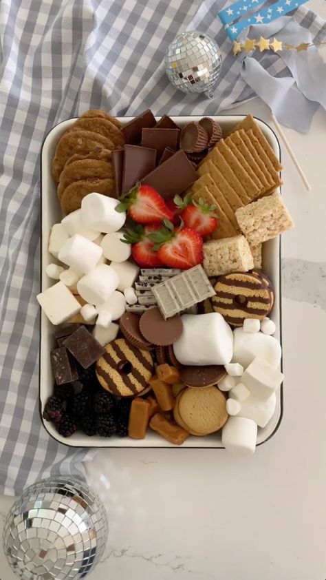 Easy S’mores Board, Elevated Smores, S’mores Board, Smore Board, Smores Tray, Smores Board, S'mores Tray, Smores Station, Smores Party