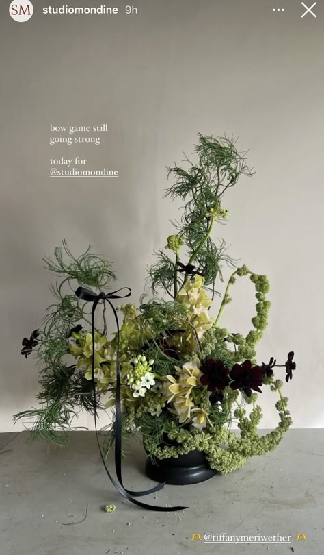 Dry Flower Display, Dried Eucalyptus Arrangement, Branch Floral Arrangements, Dried Bouquet Display, Dark Botanical Aesthetic, Unique Event Decor, Flowers Neutral, Neutral Flowers, Dried Floral Arrangements