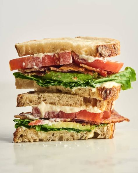 I Tried Ina Garten's California BLT Sandwich Recipe | Kitchn Sandwich Night, Blt Sandwich Recipes, Blt Recipes, Cold Weather Comfort Food, Summer Sandwiches, Blt Sandwich, Summer Side Dishes, Fast Easy Meals, Juicy Tomatoes