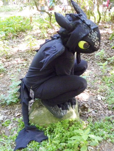 Toothless From 'How To Train Your Dragon' Toothless Costume, Childrens Halloween Costumes, Toothless Dragon, Halloween Costumes For 3, Dragon Costume, Dragon Trainer, Toddler Halloween Costumes, Toddler Halloween, Amazing Cosplay