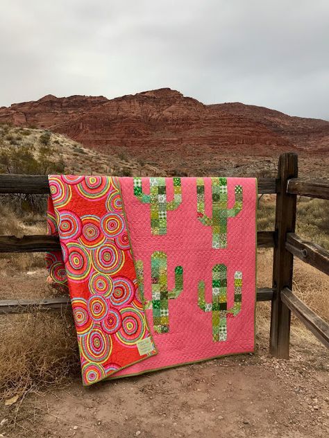 Triangle Quilt Blocks, Easy Quilting Projects, Southwestern Quilts, Cactus Throw Pillows, Southwest Quilts, Cowboy Quilt, Western Quilts, Easy Quilting, Cactus Craft