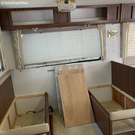 Camper Pull Out Table, Travel Trailer Table Remodel, Rv Table Remodel, Fifth Wheel Dinette Remodel, Camper Dining Table Remodel, Replacing Dinette Booth In Rv, Camper Banquette Remodel, Rv Bar Table Ideas, Rv Breakfast Bar