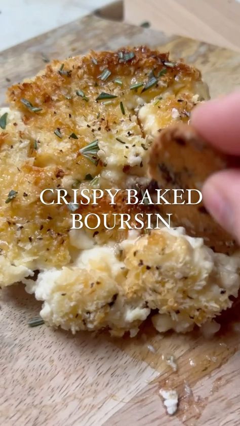 Appetizer Thanksgiving, Baked Boursin, Boursin Recipes, Viral Recipes, Boursin Cheese, Crispy Cheese, Baked Cheese, Spicy Honey, Recipes Appetizers And Snacks