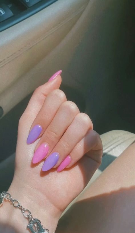 Purple And Pink Nails, Nail Art Designs For Beginners, Nail 2023, Violet Nails, Easy Nail Art Designs, Purple Acrylic Nails, Solid Color Nails, Acrylic Nails Coffin Pink, Almond Acrylic Nails