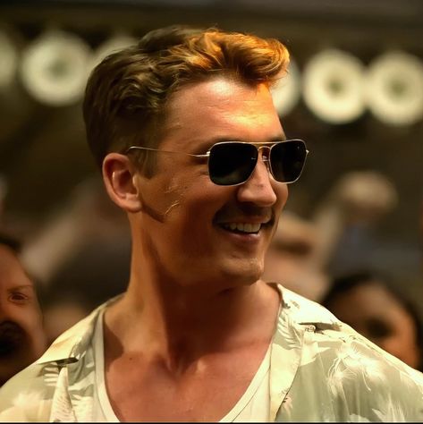 #rooster #bradleybradshaw #topgun #topgunmaverick #milesteller Topgun Maverick Rooster, Rooster Topgun, Bradley Rooster Bradshaw, Mile Teller, Rooster Bradshaw, Bradley Bradshaw, Topgun Maverick, Cool Kids Club, Glen Powell