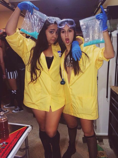 Underground Halloween Costumes, Breaking Bad Costume Women, Bad News Halloween Costume, Job Costumes Ideas, Recognizable Halloween Costumes, Bad And Boujee Halloween Costume, Funny Hot Halloween Costumes, Funny Halloween Costumes For Friends, Breaking Bad Halloween