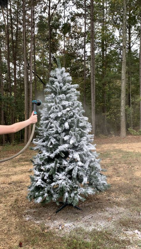 How to Flock An Artificial Christmas Tree - Domestically Blissful Domestically Blissful, Cheap Christmas Trees, Pallet Wood Christmas Tree, Fake Christmas Trees, Faux Christmas Trees, Snowy Christmas Tree, Flocked Trees, Outdoor Christmas Tree, Snowy Christmas