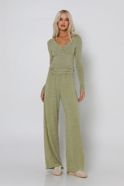 JAGGER KNIT TOP - KIWI MARLE – Lost in Lunar Elevated Leisure Wear, Green Aesthetic Clothing, Polished Loungewear, Lounge Outfit Aesthetic, Comfy Lounge Outfits, Classy Loungewear Outfit, Loungewear Capsule Wardrobe, Lounge Wear Aesthetic, Cute Lounge Wear