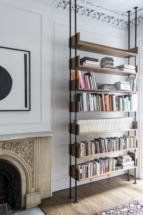 Ashe Leandro, Fireplace Bookcase, Library Corner, Corner Shelf Ideas, Bookshelves In Living Room, Modern Shelving, Shelf Design, World Of Interiors, Trendy Home