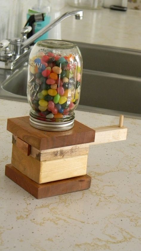 Woodworking Jigs, Jelly Bean Dispenser, Diy Jelly, Woodworking Project Plans, Woodworking Projects For Kids, Beginner Woodworking Projects, Woodworking Bench, Woodworking Videos, Teds Woodworking