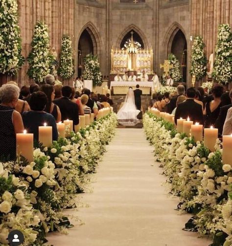 Church Wedding Decorations Aisle, Wedding Church Aisle, Wedding Ceremony Decorations Church, Church Aisle, Wedding Church Decor, Church Wedding Flowers, Dream Wedding Decorations, Church Decorations, Wedding Church