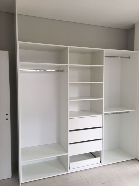 Closet Cupboard Designs, Melamine Wardrobe Design, Waredrop Design Bedroom, Closet And Vanity, Closet Design Plans, Ideas De Closets, Wooden Wardrobe Design, Bedroom Wardrobe Design, Bedroom Cupboards