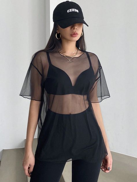 DAZY Top De Manga Corta Y Cuello Redondo De Malla TransparenteHe descubierto los artículos más increíbles en SHEIN.com, ¡ve y echa un vistazo! Manche, Mesh Shirt Women, Sheer Black Top Outfit, Sheer Top Outfit, Mesh Top Outfit, Mesh Shirts, Transparent Top, Mesh Short, Mesh T Shirt