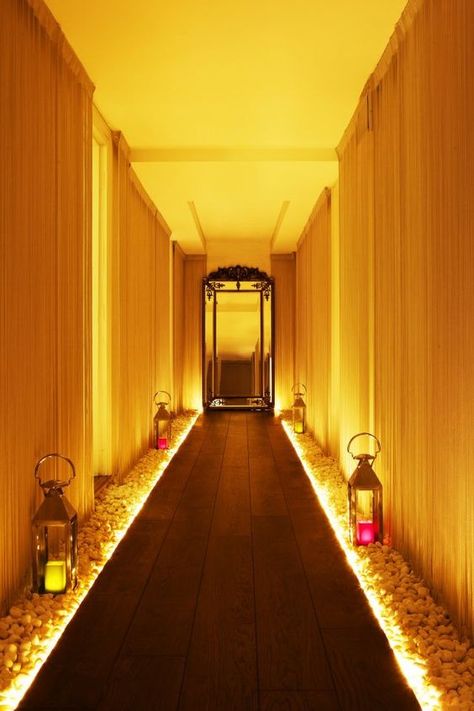 Spa Design Interior, Spa Room Ideas, Deco Spa, Massage Room Design, Massage Room Decor, Spa Room Decor, Spa Interior Design, Spa Lighting, Spa Ideas