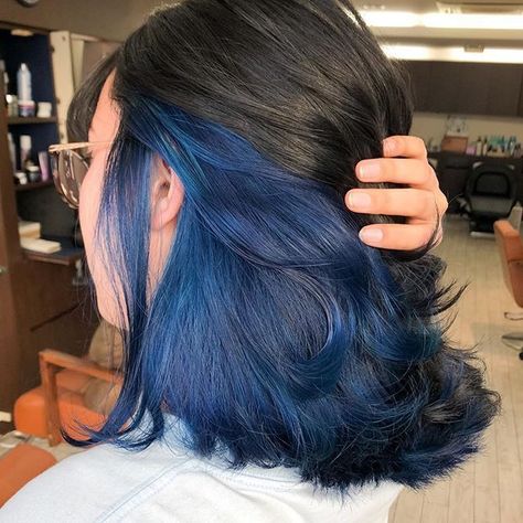 Hairstyle color Blue Peekaboo Hair, Blue Hair Underneath, Blue Peekaboo, Under Hair Dye, Midnight Blue Hair, Blue Hair Highlights, Hidden Hair Color, Dyed Hair Blue, Hair Color Underneath