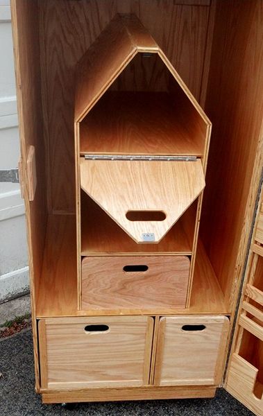 Diy Tack Locker, Horse Tack Boxes, Tack Locker, Tack Room Organization, Horse Tack Diy, Horse Tack Rooms, Equestrian Tack, Saddle Stand, Tack Box