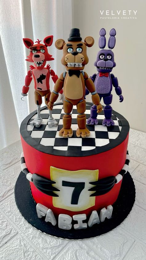 Freddy Fazbear Cake, Five Nights At Freddy's Birthday Cake, Five Nights At Freddy's Birthday Ideas, Freddy Cake, Five Nights At Freddy's Cake, Five Nights At Freddy's Party, Fnaf Cake, Five Night At Freddy, Fiesta Birthday Party