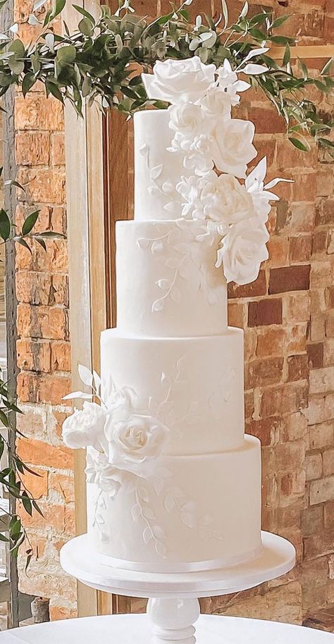 79 wedding cakes that are really pretty! Wedding Cakes 6 Tier, Tall Wedding Cake, Publix Wedding Cake, Romantic Wedding Cakes, White On White Wedding, Classy Wedding Cakes, Fake Wedding Cakes, Tall Wedding Cakes, Wedding Cake Trends