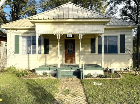 c.1935 Affordable Texas Home For Sale Under $80K - Old Houses Under $100K Porch Metal Roof, Texas Houses, Kerrville Texas, Brick Sidewalk, Cheap Houses For Sale, Texas Homes For Sale, Historic Homes For Sale, Side Porch, Old Houses For Sale